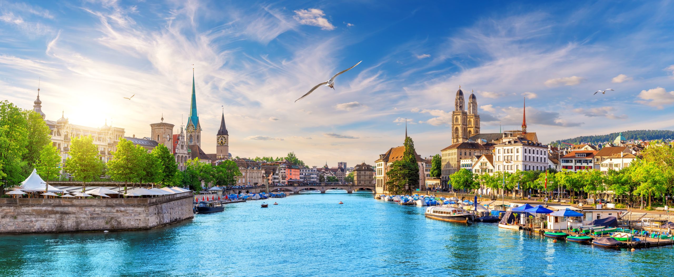 Vue Zurich Vue de Zurich, ville concernée par l’application de la Lex Koller sur l’achat immobilier étranger en Suisse